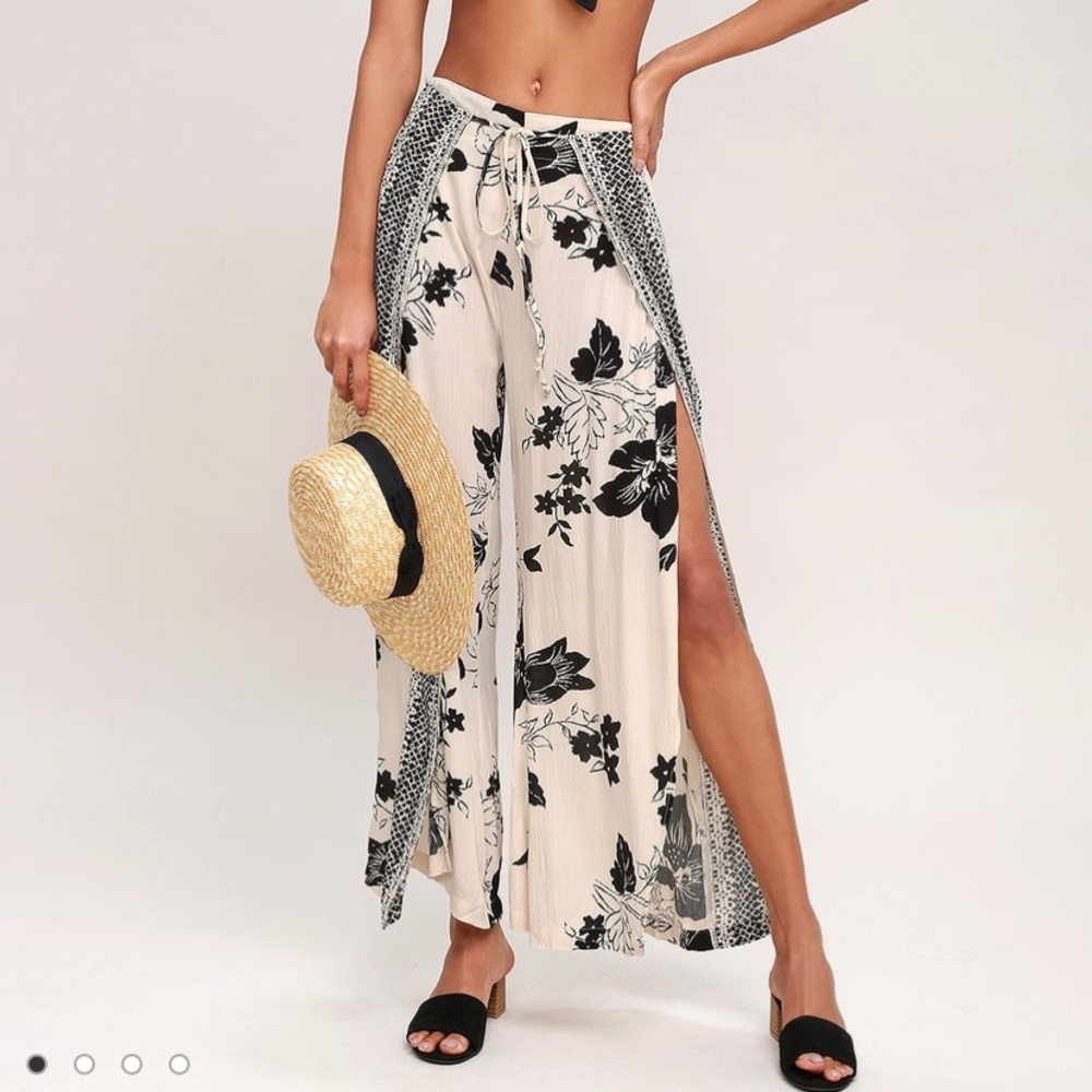Lulus print wrap pants